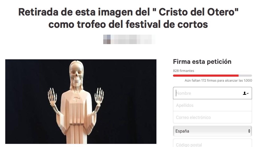 Captura de la recogida de firmas para retirar el trofeo, con 828 firmantes